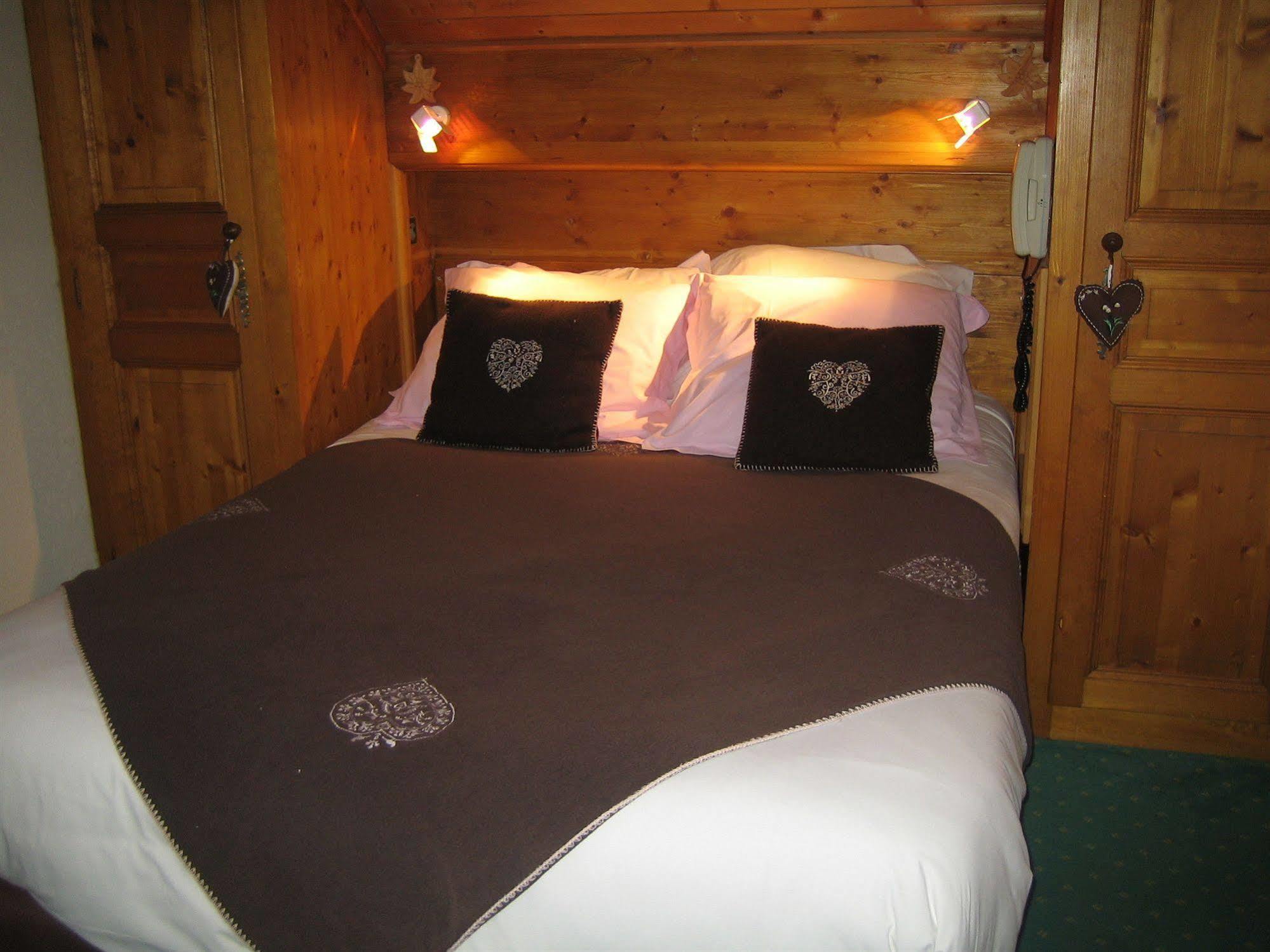 Chalet Hotel Regina 레게츠 외부 사진